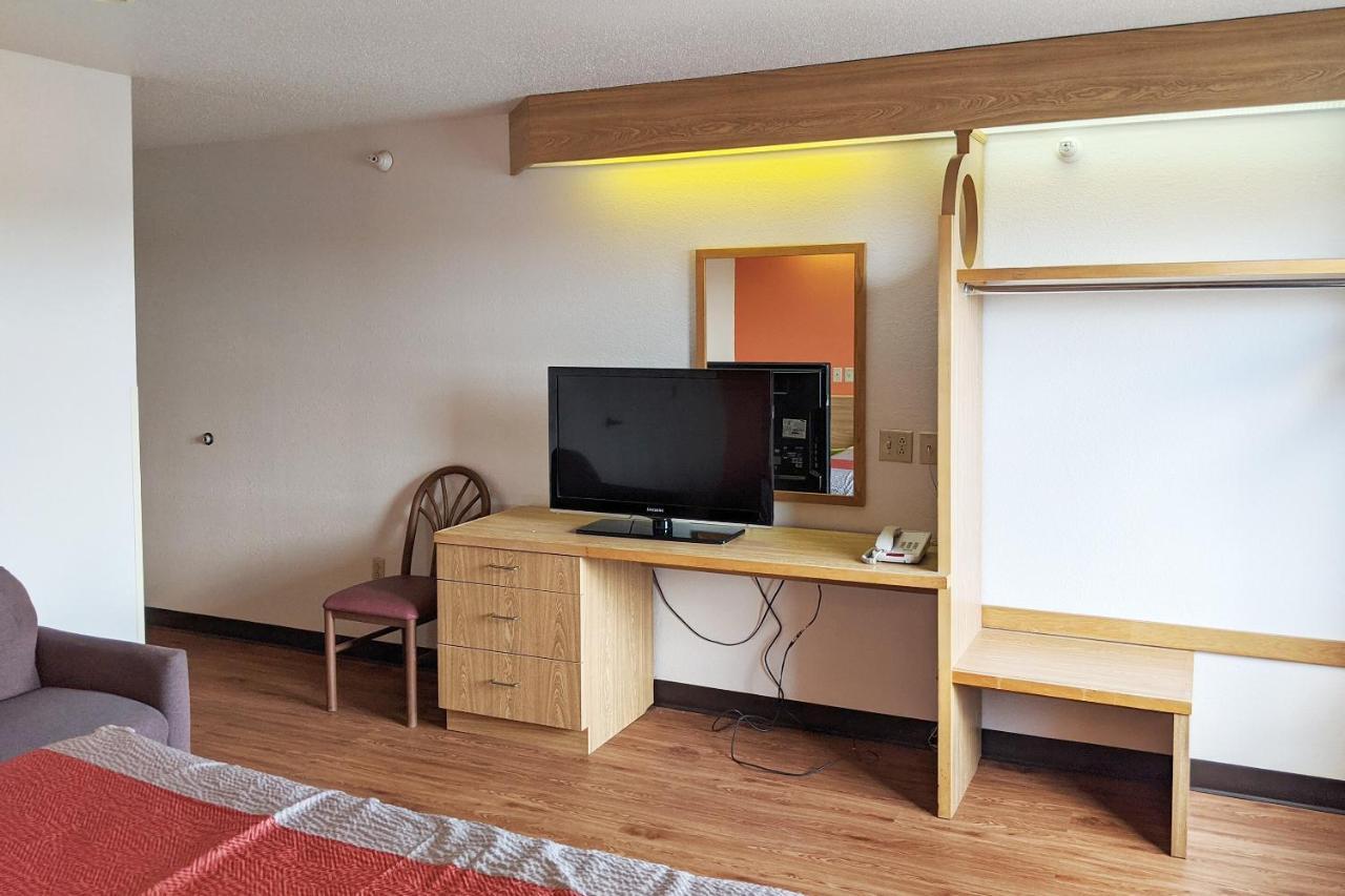 Hotel Markle In I-69 Экстерьер фото