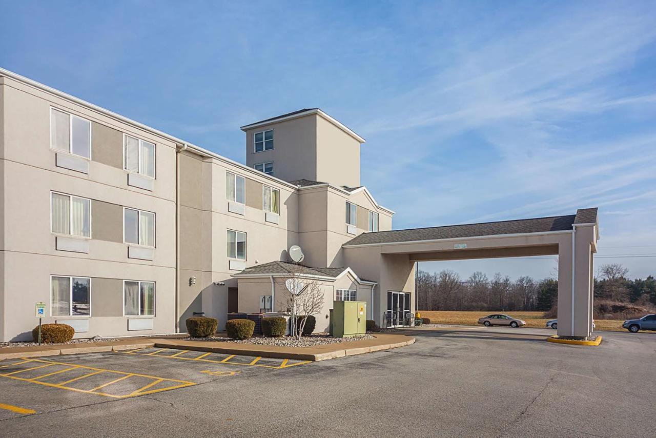 Hotel Markle In I-69 Экстерьер фото