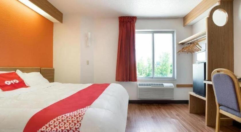 Hotel Markle In I-69 Экстерьер фото